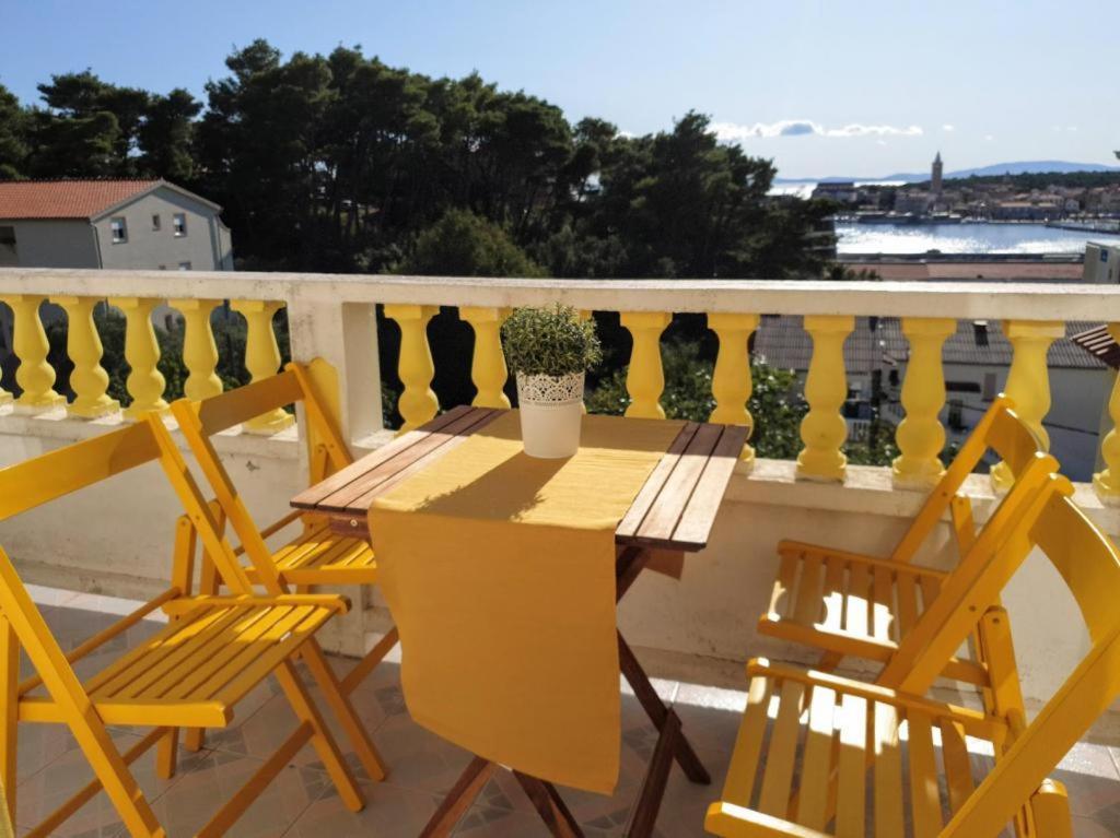 Apartments Mare Banjol Quarto foto